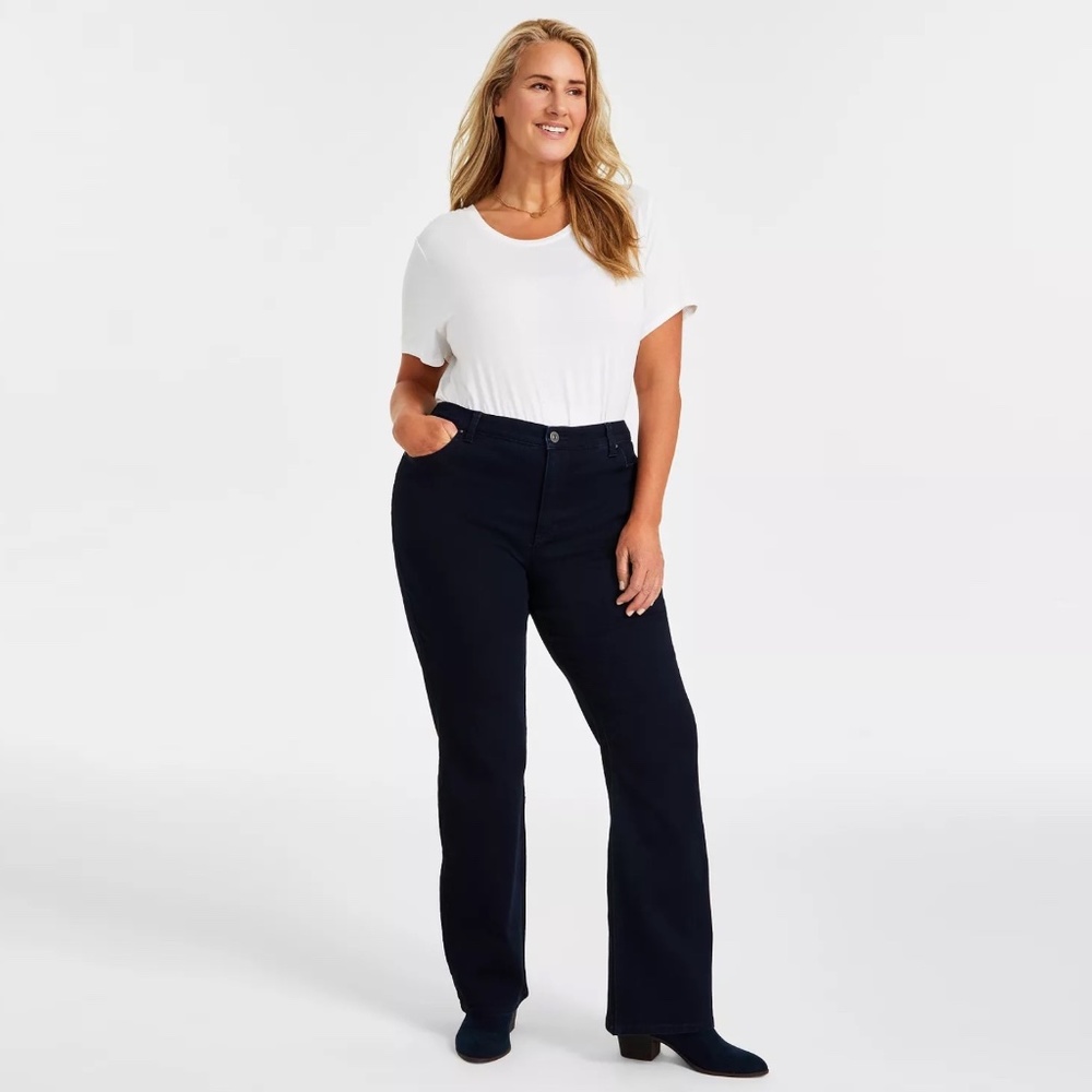 New / Unused - Style & Co Plus & Petite Plus Size Tummy-Control Bootcut Jeans